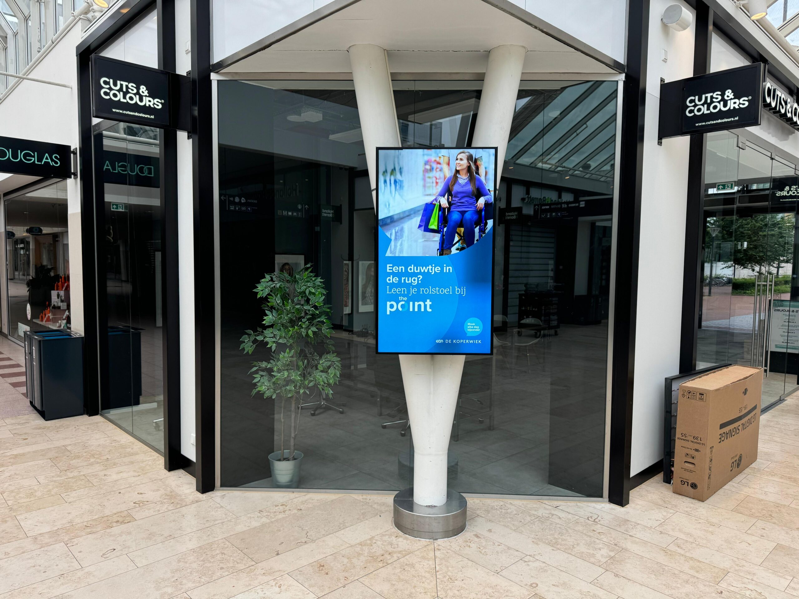 LG narrowcasting scherm voor professioneel gebruik in winkel of school