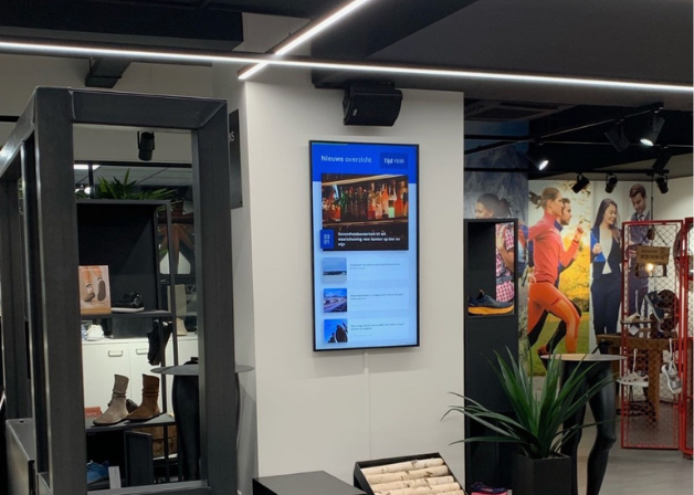 Digitale reclame schermen in vaste huisstijl met professionele templates