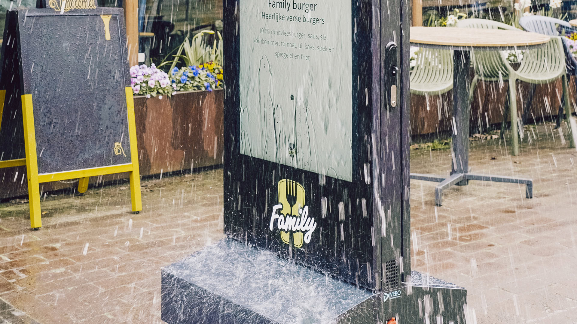 digitale-reclameborden-buiten-weerbestendig