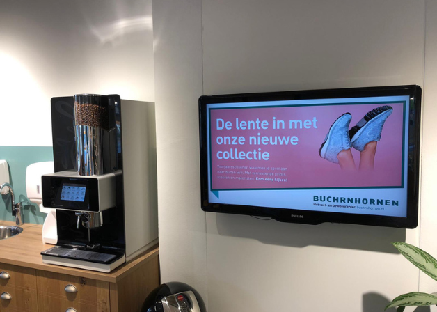 Visuele communicatie in kliniek via wachtkamer tv