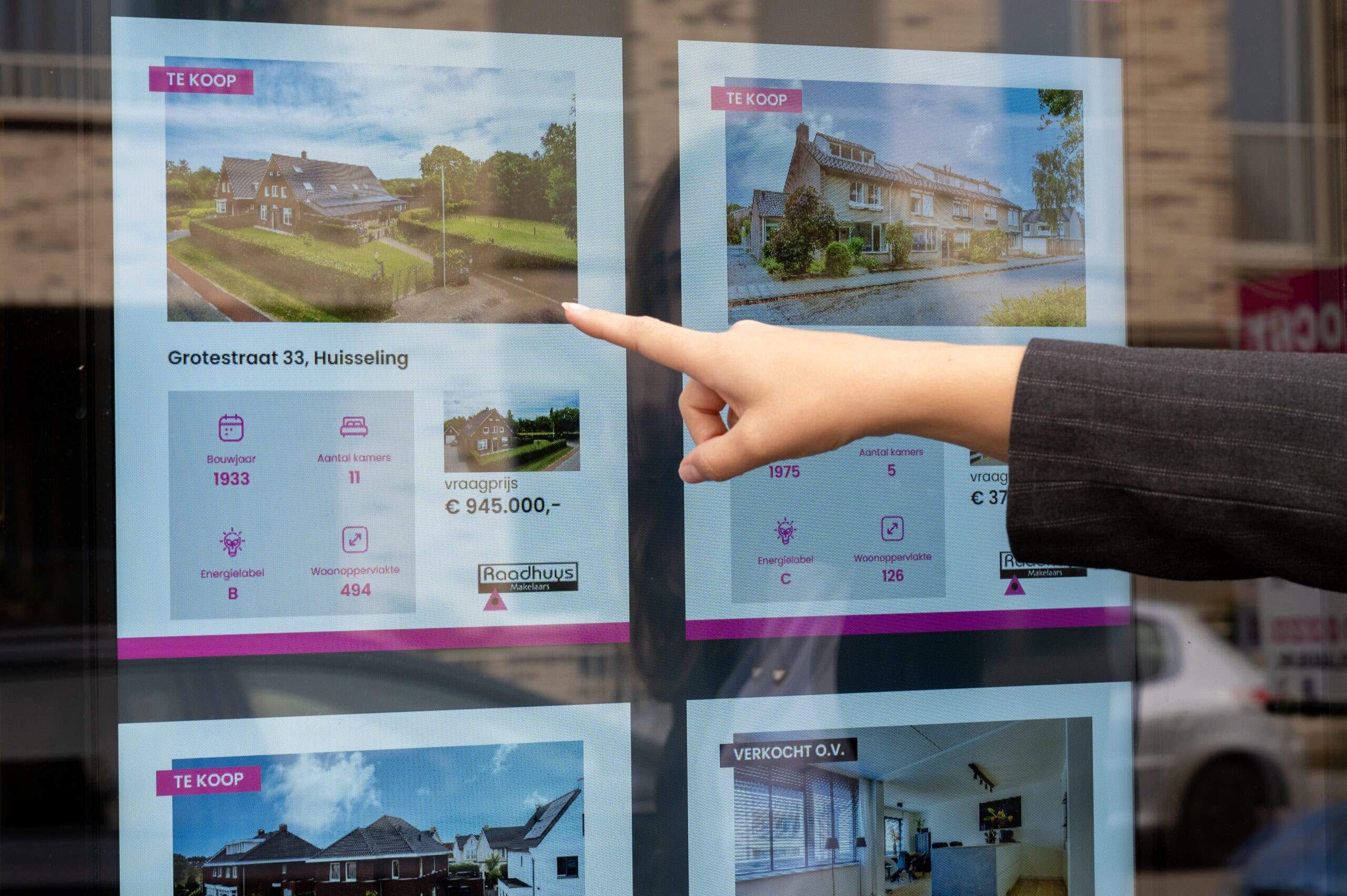 Interactieve digitale reclame schermen met touchfunctionaliteit